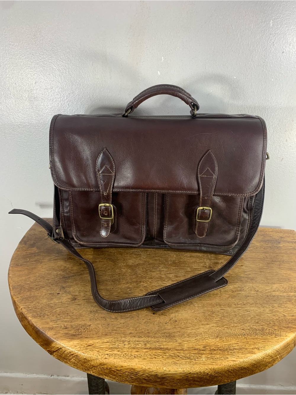 Queros computer laptop messenger briefcase shoulder leather bag